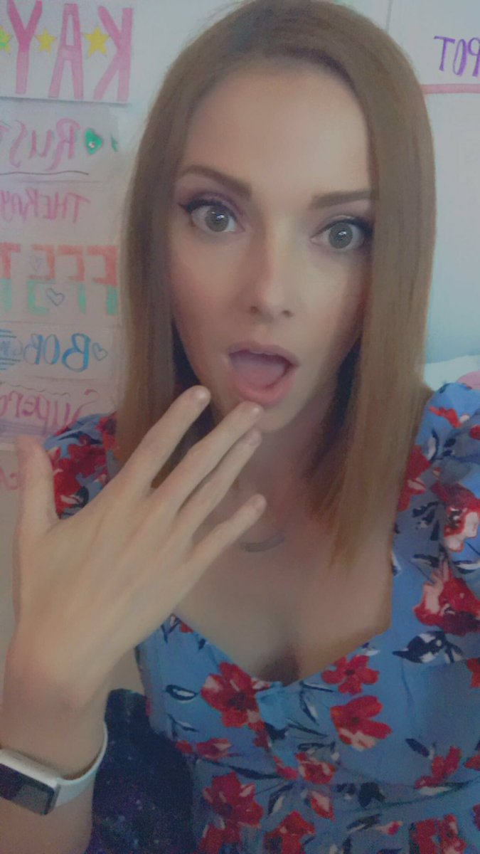 gingrbredbeauty's tweet photo. #live in 15 with a MUG !giveaway come hang out and play some #marbles and #wordsonstream! And you know the drill, #retweet this for a free entry! Last stream until Monday ❤️❤️❤️

https://t.co/WyuhvuW9H3 

#playingwithviewers #safespace #partnerpush #giveaway https://t.co/eORPgPdSx9