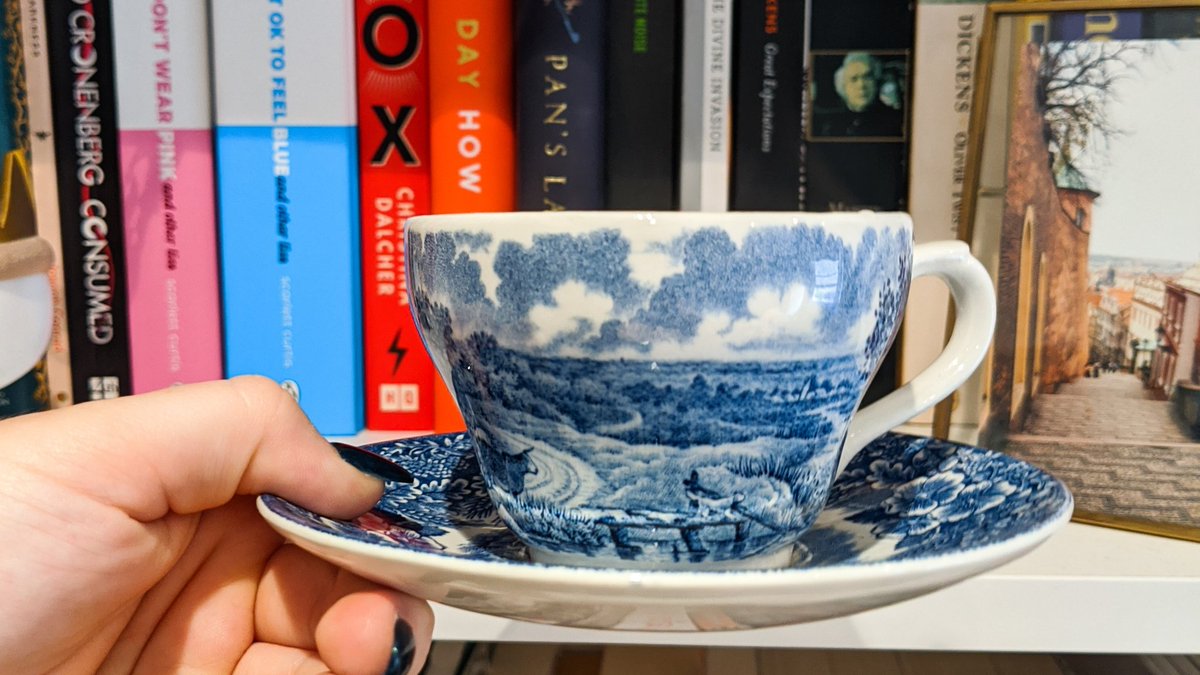 GulpFictionBlog's tweet image. Have you checked out my latest book and bev recommendations? There&apos;s cocktail recipes and book reviews to read at your pleasure at gulp-fiction.com