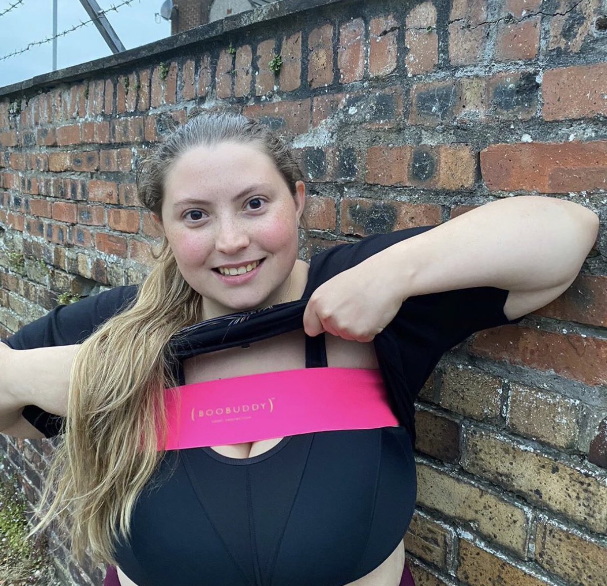 loveboobuddy's tweet photo. “Thank you BB for changing my life! I’ve always had big boobs and no sports bra has ever given me full support! I highly recommend buying a #Boobuddy for that extra support, makes your workouts less painful and definitely reduces bounce!” - Chloe Young #Boobuddy #BooBabes https://t.co/jMoGTZf0qs
