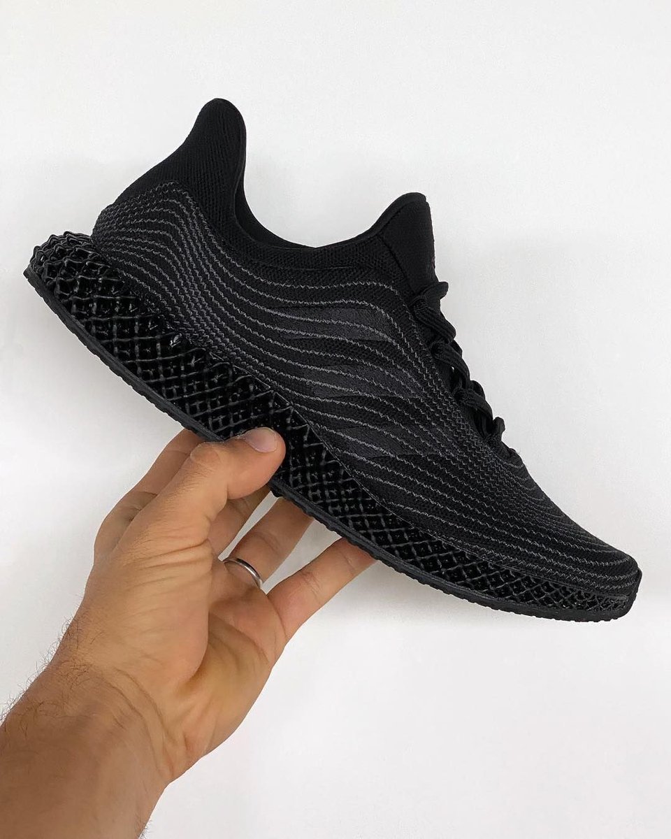 ultra 4d triple black