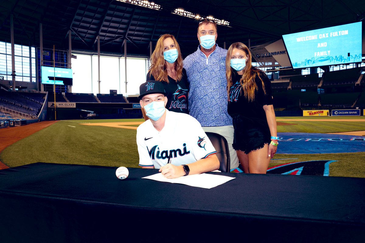 FultonDaxton's tweet photo. Officially apart of the Miami Marlins Organization! What an amazing day and dream come true. I can’t wait to begin this next chapter in my life! #marlins https://t.co/XdvUyf1soT