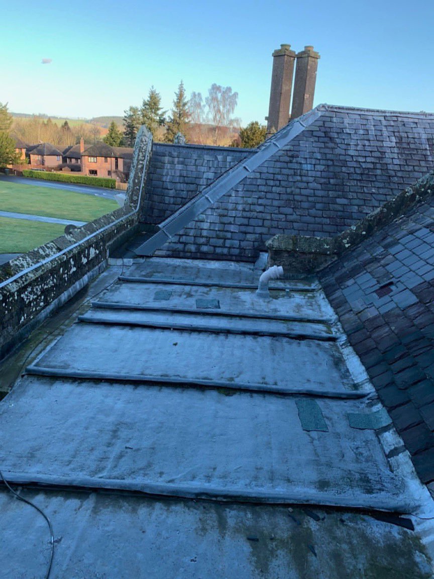 LenaghenRoofing's tweet photo. Another completed @SikaSarnafilUK roof. This time the goal was to replace the tired looking lead in the first photo. What a difference now with a crisp clean looking roof!
#roofing #sarnafil #wearesarnafil #bestinthebusiness #lead #construction https://t.co/87ISm983n5