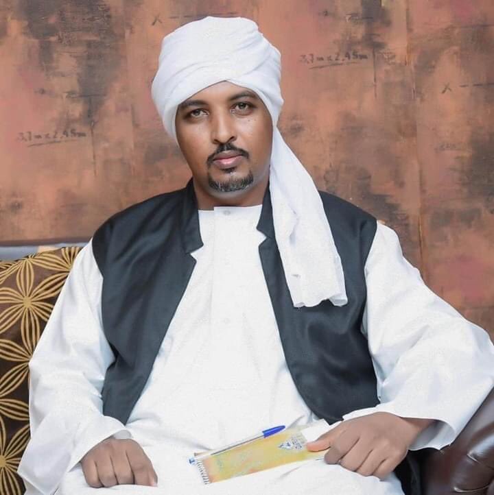 صالح عمار / والي ولايه كسلا

سيرة ذاتية.. 

صالح محمدصالح عمار حامد
اسم الشهرة: صالح عمار
مواليد حي...