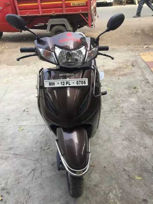 amalsuresh607's tweet photo. Respected sir/madam
This message is to inform you that there's a fraud going on in the name of "INDIAN ARMY" The picture shown below consider him as a Army officer and he wants to sell is Activa scooter at a low price. Had put an add in olx. @DGPMaharashtra @OfficeofUT 9509397965 https://t.co/N2s68Oj7xN