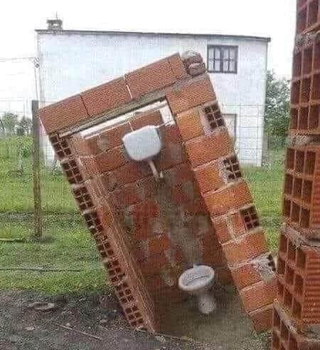 grandebougie's tweet photo. #PourrisTesVacances C'est la Tour de Pisse 😀 https://t.co/64frTEPfTo