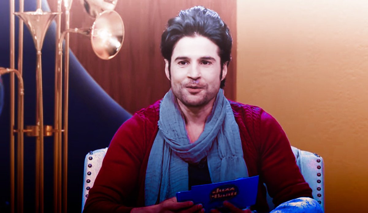 RKHeartz's tweet photo. So cute this was, Rajeev got so 𝙨𝙝𝙮😝😄
And then he said 𝘼𝙖𝙥 𝘽𝙝𝙪𝙡 𝙜𝙮𝙞 𝙠𝙞 𝙢𝙖𝙞𝙣 𝙗𝙝𝙞 𝙨𝙝𝙖𝙖𝙙𝙞 𝙨𝙝𝙪𝙙𝙝𝙖 𝙝𝙤𝙤𝙣 😋
#RajeevKhandelwal #BhartiSingh
#JuzzBaatt https://t.co/6YAziPcQqm