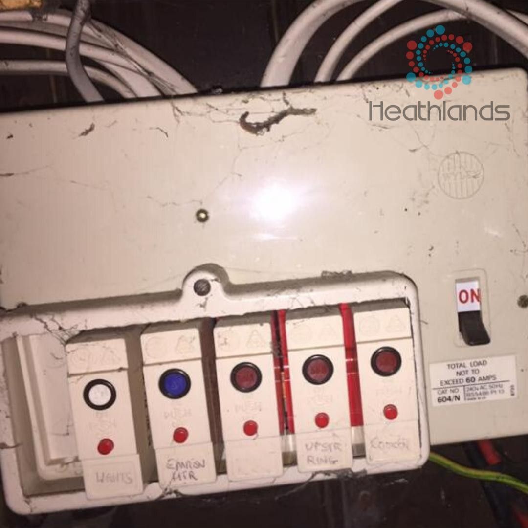 HeathlandsHeat2's tweet photo. Is your fuseboard out of date like this one? 
Did you know that we are now into the 18th Edition Electrical Regulations, and that means all Consumer units should now be Fire rated ( metal ) and all Electrical circuits now need to be protected by a RCD or RCBO. https://t.co/0fnseYsTVq