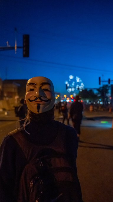 YourAnonCentral's tweet photo. Mental wellness thread. Use the replies below this tweet to spread positive messages, videos, or memes to each other. https://t.co/T74KuYrGzV