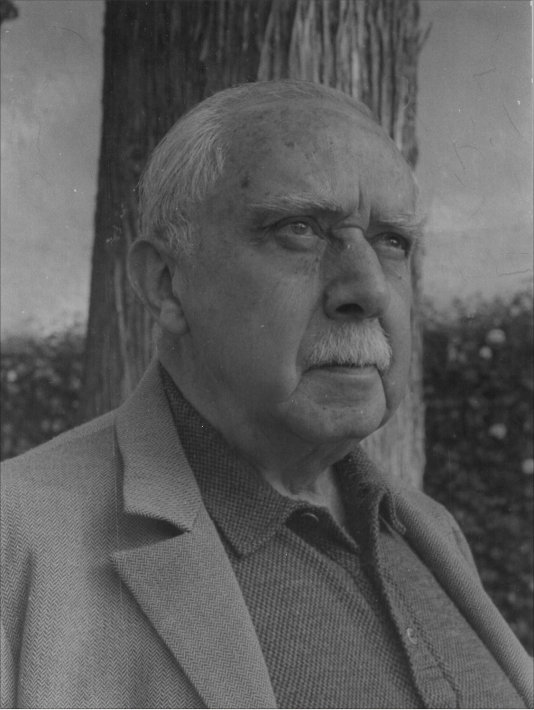 ColegioNal_mx's tweet photo. El historiador Daniel Cosío Villegas nació el 23 de julio de 1898. Fue fundador y director del Fondo de Cultura Económica, así como de El Colegio de México. Ingresó a El Colegio Nacional el 7 de mayo de 1951.

Foto: Héctor García Cobo https://t.co/2CCgMu1kWq