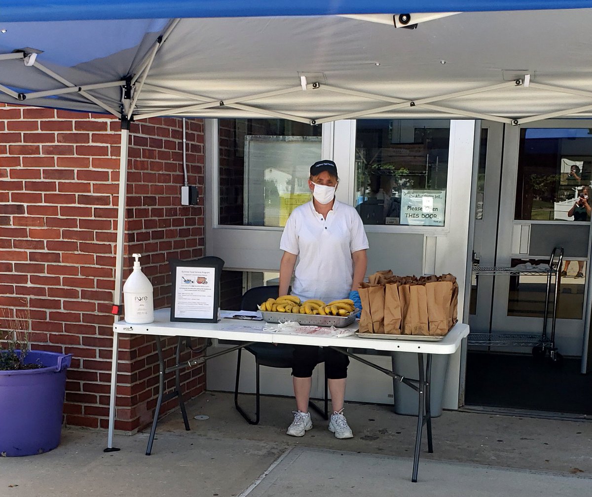 LongwoodCSD's tweet photo. Grab & Go meals are available weekdays throughout the summer! 🍎Pick up FREE breakfast and lunch from 10:30 am-noon, M-F Friday at LMS, and meals at Charles E. Walters, Coram, Ridge, and West Middle Island are available M-Thurs.. #LCSDPride #LCSDStrong https://t.co/0gLYHdTmCj