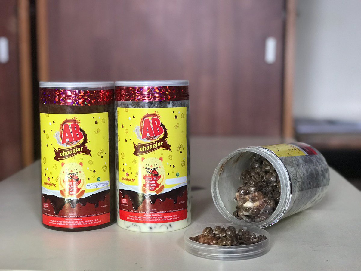 _ankjml's tweet photo. @hanifjamals Saya membuka tempahan kepada sesiapa yg berminat boleh pm saya #abchocojar 0183922548 😘minta tolong support bisnes kecil molek saya ni😝😊😊😊 https://t.co/1b3H9TT5Ht