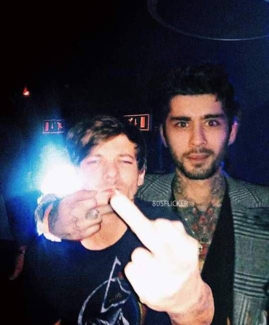 ymireve's tweet photo. zouis appreciation tweet https://t.co/vZAM3uc8QF