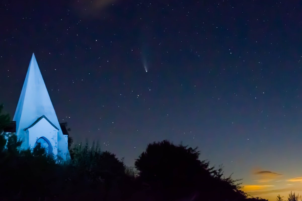sportssnapper's tweet photo. #cometNEOWISE #comet https://t.co/Mr5kRSgCoM