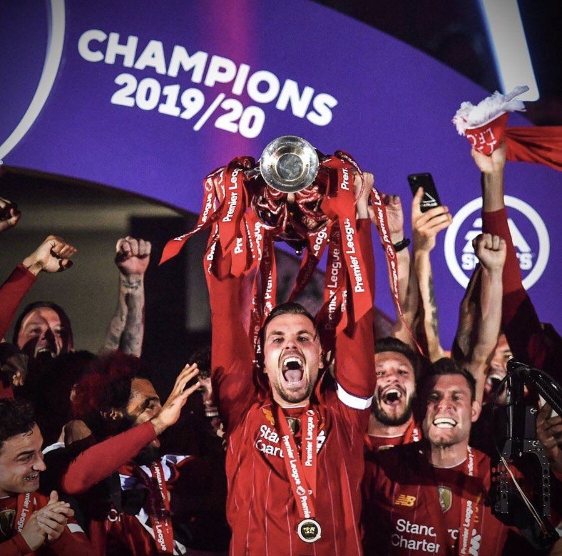 equreasuup's tweet photo. Campions Of ENGLAND!!!🔥 https://t.co/zHduMuDZZC