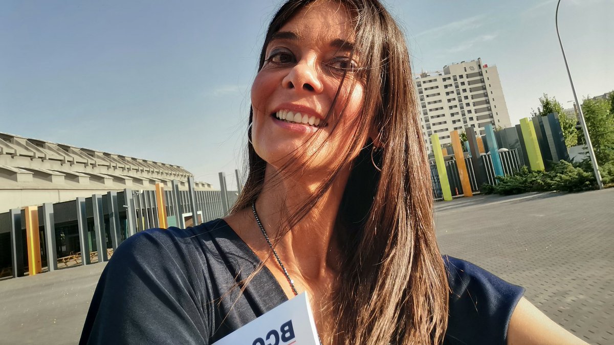 BCCSpeakers's tweet photo. 🔝 Eventos presenciales con conexión digital en directo.
Nuestra #BCCSpeaker @slealm ha sido #maestra de #ceremonias del #InnoDayFinTech con @RebobinandoR5.
Evento organizado por @MADRID y @RevistaEcofin
@LaNaveMadrid @MADFinTech https://t.co/ABUUSYMyYF