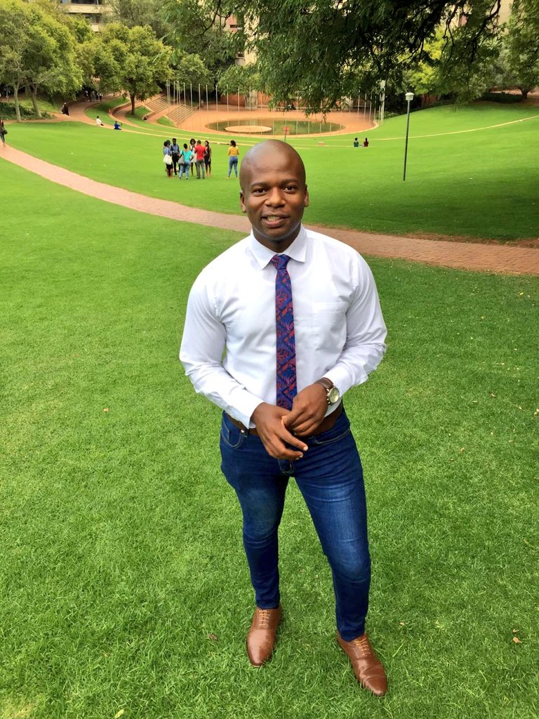 Happy birthday Brother 🎂🍰🎂. Enjoy your day 🎊🎈🎁🎉🕺🏾💃🏾