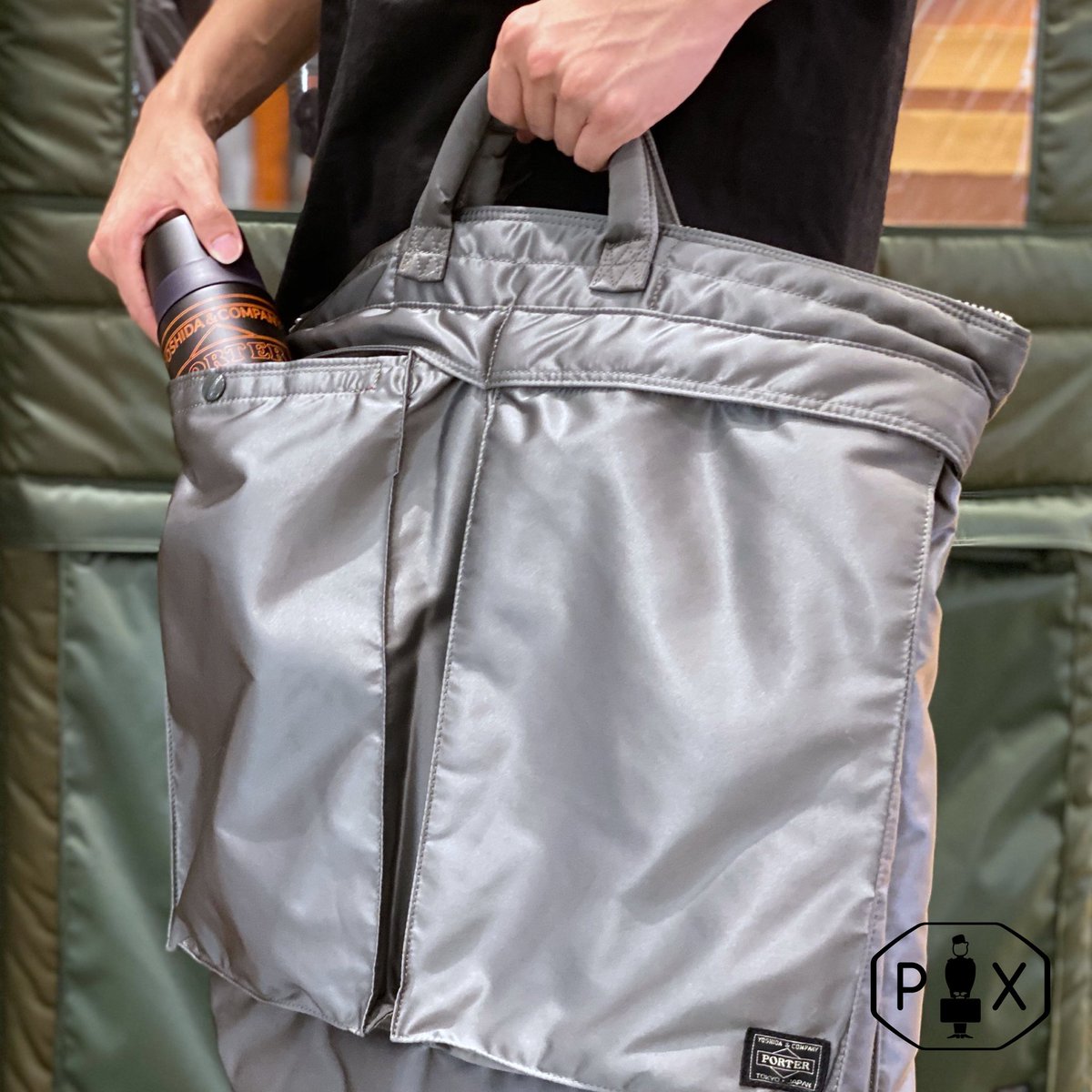 TANKER 2WAY HELMET BAG“ product number：622-68332 size：W480/H520