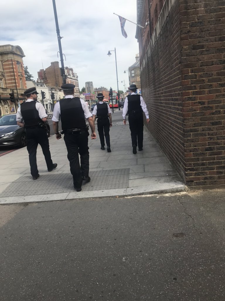 MPSHaringey's tweet photo. Local officers from @MPSWestGreen are conducting patrols across their wards to detect and deter crime. 

They will be conducting weapon sweeps, reassurance patrols &amp; ensuring the public are safe. 

If you see the team please do stop and have a chat. #CommunityPolicing https://t.co/PxiwgHMyWs