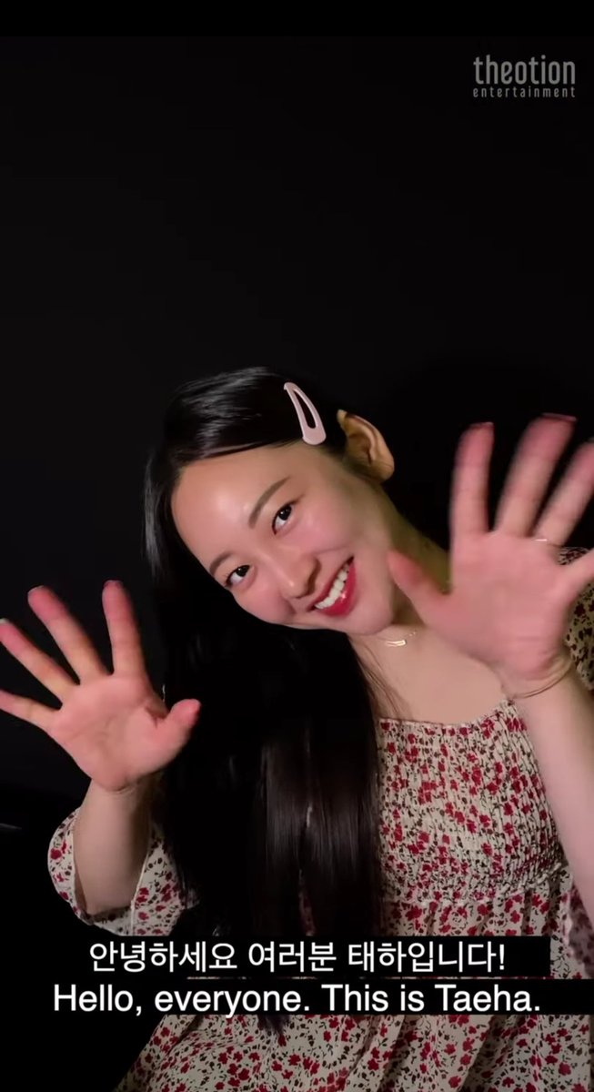 haehot_'s tweet photo. Support taeha by watching her vlog! Videos will be uploaded every WEDNESDAY and SUNDAY at 9pm. DONT FORGET TO LEAVE A LIKE A SUBSCRIBE TO HER CHANNEL ❤️ https://t.co/sZ1Cvv8Ynl