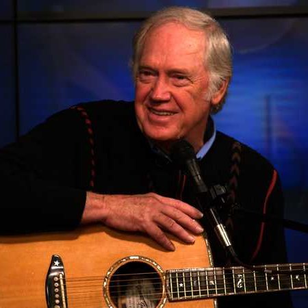 NLCarolynMuse's tweet photo. A #HappyBirthday to film/television actor, singer, songwriter and storyteller Ronnie Cox (82). @SilverAgeTV #Deliverance #Bonanza #ApplesWay #BeverlyHillsCop #StElsewhere #TotalRecall #Murderat1600 #DesperateHousewives https://t.co/3i3wtKligq