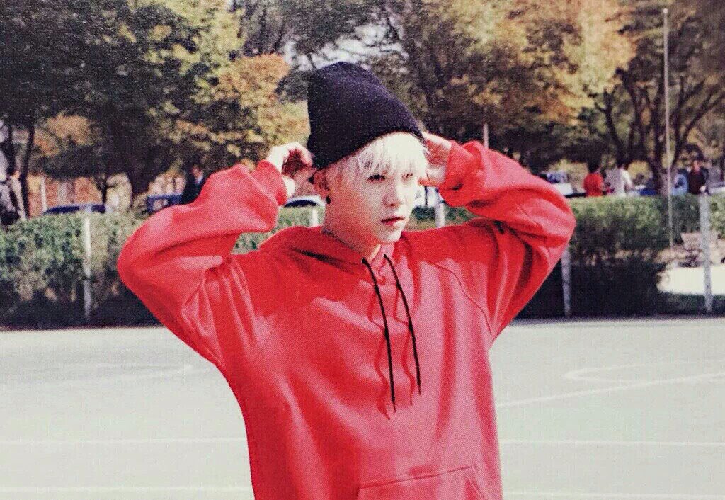 low quality video but still!!! he's so talented