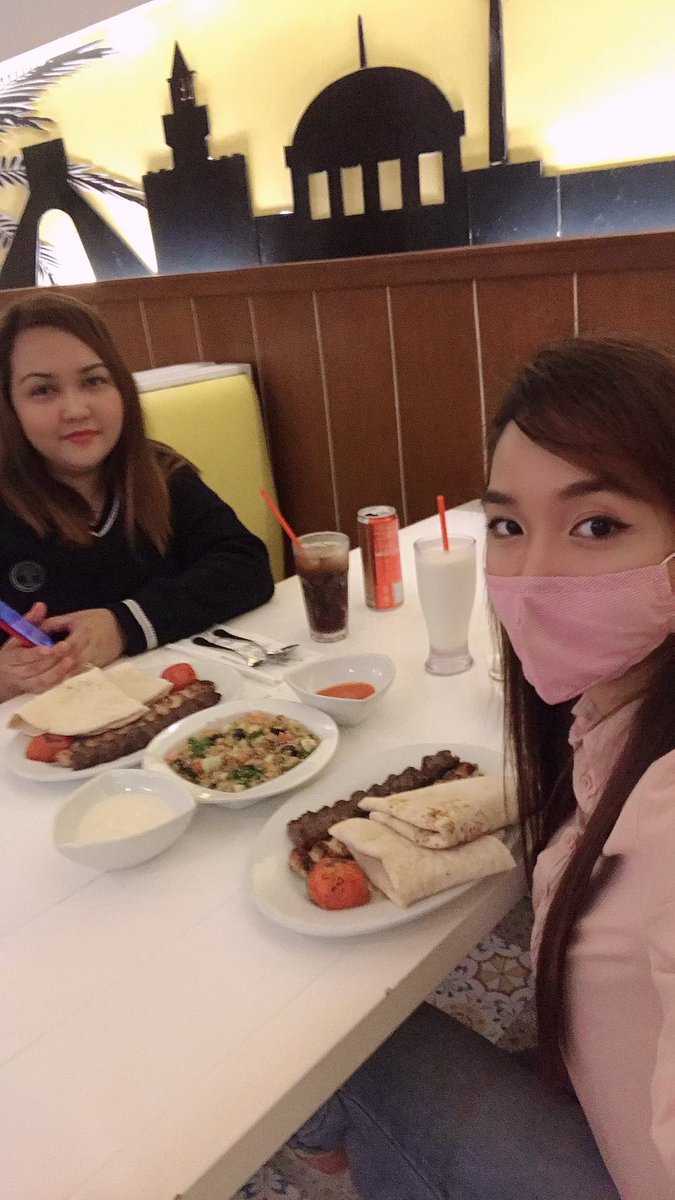 dannah_candy's tweet photo. Date..... https://t.co/4wzIpkaT2t