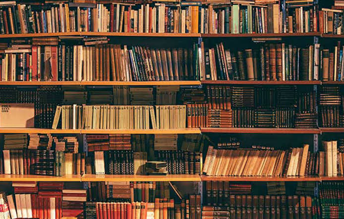 GamerMshah's tweet photo. A room without books is like a body without a soul ✊✌️

#MoroNeedsLibrary https://t.co/TYYp5Oc0ks