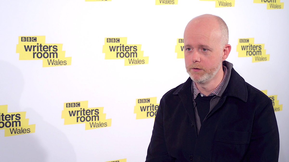 bbcwritersroom's tweet photo. New on our website an interview with @rogwilliams playwright and screenwriter incl @TheWritersGuild Award nominated bi-lingual drama Bang. Roger shares advice for new writers. Recorded at our Wales Writers' Festival https://t.co/gqpCUfWspB @BBCWales @S4C @bangtvdrama #bangs4c https://t.co/gMGCn4aFbg