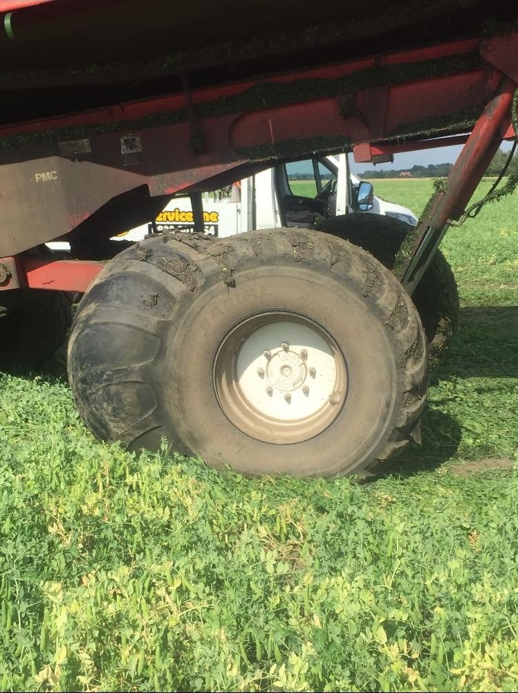 Bush Tyres (@bushtyres) on Twitter photo With #Harvest2020 in full flow our outside teams are busy, but still end up with some unexpected calls this #PMC Vinner having a rather dramatic tyre failure. Safely changed and a new <a href="/TrelleborgGroup/">Trelleborg Group</a> 680/55-26.5 Fitted by our #KingsLynn team With #Harvest2020 in full flow our outside teams are busy, but still end up with some unexpected calls this #PMC Vinner having a rather dramatic tyre failure. Safely changed and a new <a href="/TrelleborgGroup/">Trelleborg Group</a> 680/55-26.5 Fitted by our #KingsLynn team