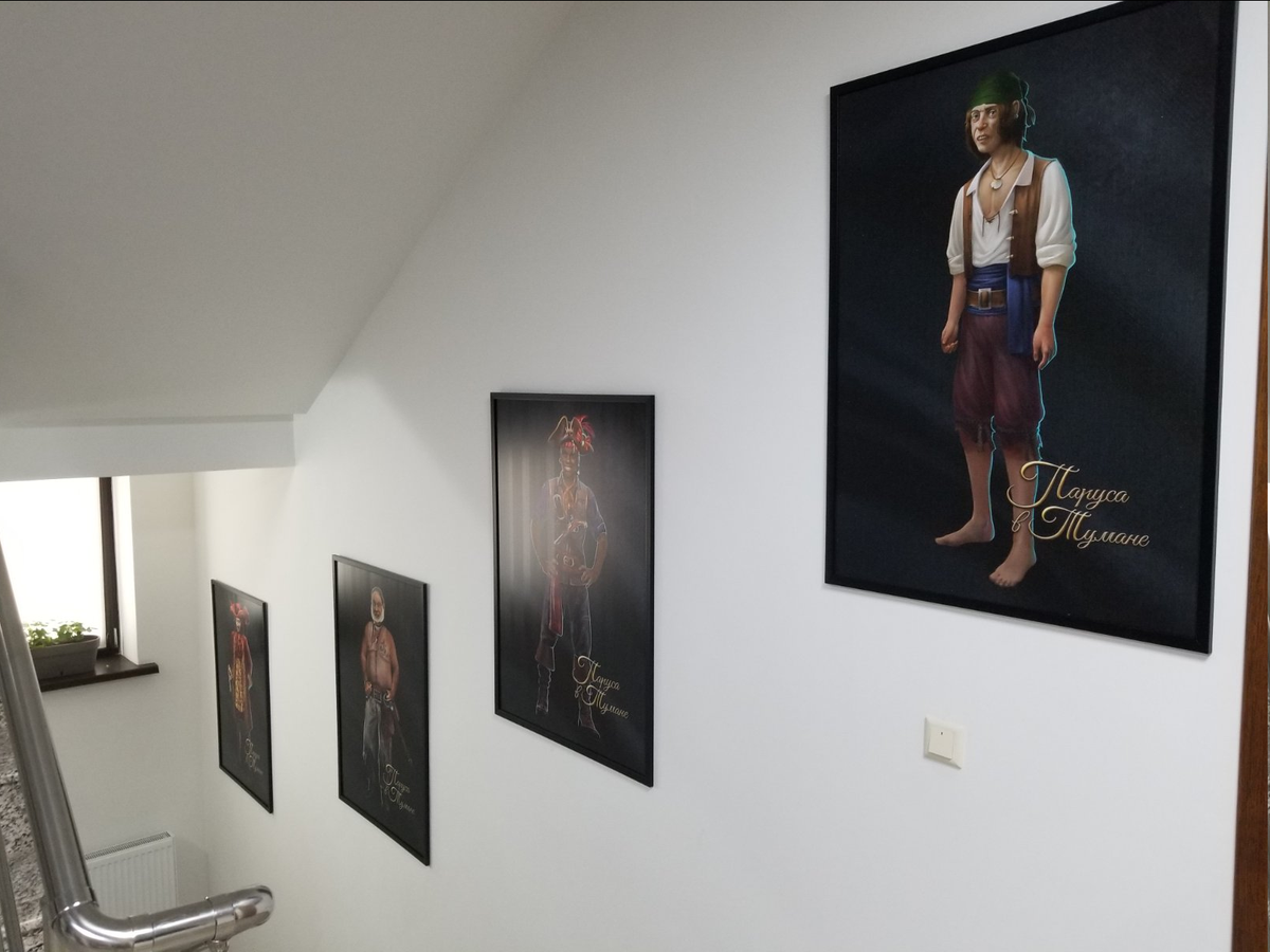 Настя: Мне нужны фоточки годноты из офиса.
Урса: //фоткает всё подряд, включая фикусы и грязную вилку/
Настя: //выставляет пять фоток//
Урса: Я считаю, что Шимуса и вилку ты должна была показать!
Настя: Так иди и сама покажи!
Урса: Щащаща... ой, я вилку потеряла.

#горячееизофиса