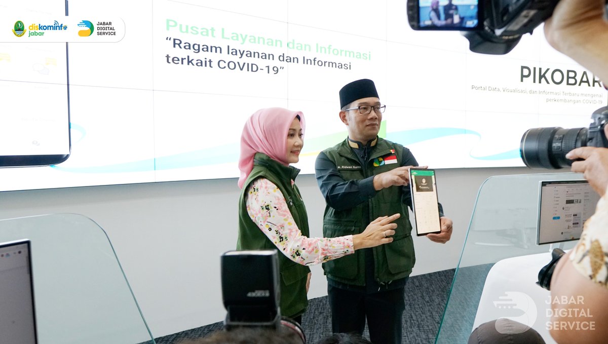 jabardigital's tweet photo. Setelah ditetapkan Siaga 1 Maret lalu, Gub @ridwankamil segera mendedikasikan #JabarCommandCenter sebagai Pusat Informasi dan Koordinasi COVID-19 Jawa Barat @pikobar #JabarTanggapCovid19 https://t.co/Z6Ige2XaVi