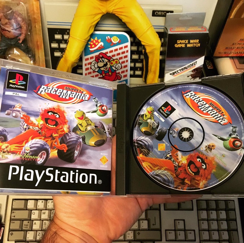 UnboxingHands's tweet photo. Muppet Race Mania - Traveller’s Tale - PS1 Racing Game - 2000
💪😀👍
#retrogaming #retrogames #retrogamer #gamer #gaming #playstation #psone #playstation1 #psonegames #playstationgames #muppetracemania #popculture #travellerstale #videogames #racinggame #muppets #jimhenson https://t.co/zFda2fTGKO