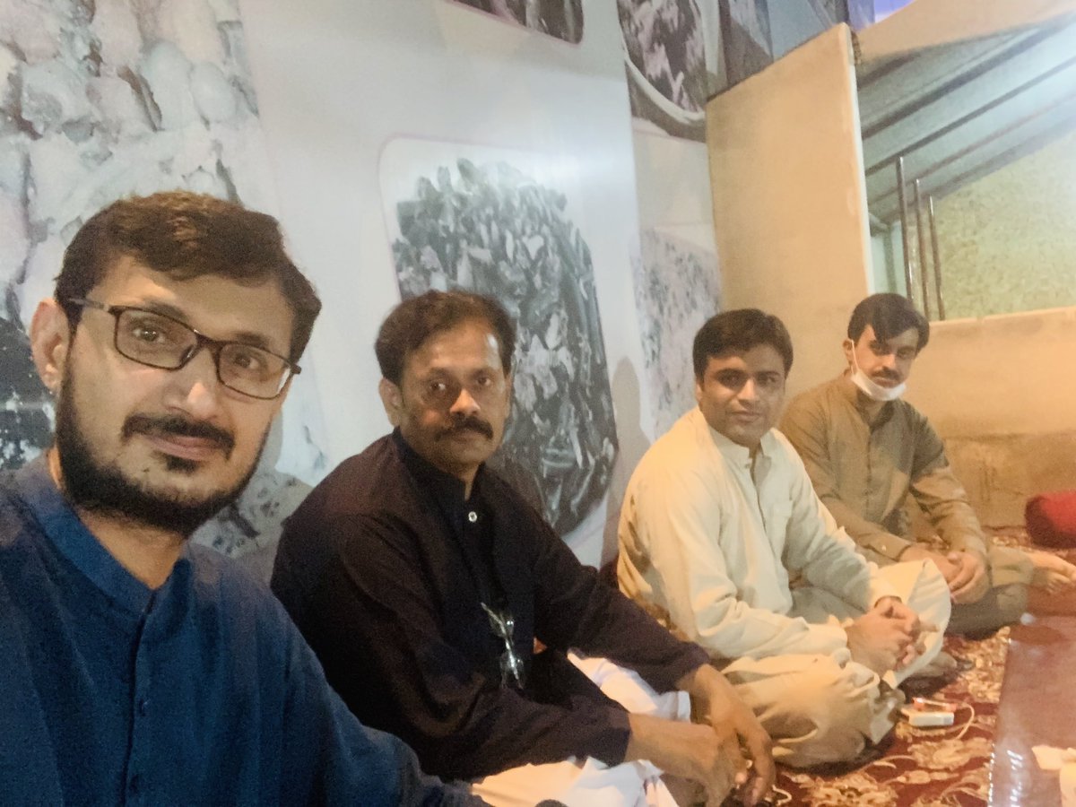 HNHChaudhary's tweet photo. Memorable celebrations in the honour of Dr Mujahid Laghari SVP YDA Punjab, with the pioneer members of young Doctors Association Dera Ghazi Khan.

Young doctors association DGK is the only custodian of rights of doctor community.

United we stand 
Long live YDA...! https://t.co/4UjbrNDmVN
