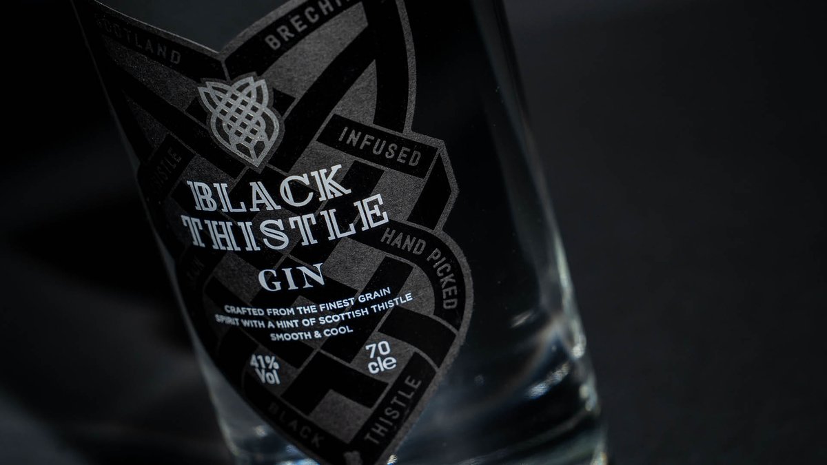 Form_Digital's tweet photo. In preparation for the digital and traditional ads going live, we worked with the talented @jonathanaddie photography to showcase the subtle details such as the textures and finishes on the @BlackThistleUK labels. View the range https://t.co/j8T2WEaeJ9 #Branding #Packaging #Gin https://t.co/s4MoqXp0bw