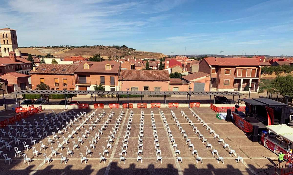 TrioATempo's tweet photo. Hoy tocamos nuestro concierto basado en la mejor música de cine bajo la sombra del castillo de @AytoFuensaldana a las 19h. ¡No os lo podéis perder! https://t.co/Xzw0ZX2VGI