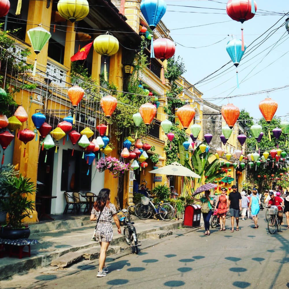 DialAFlight tweet media