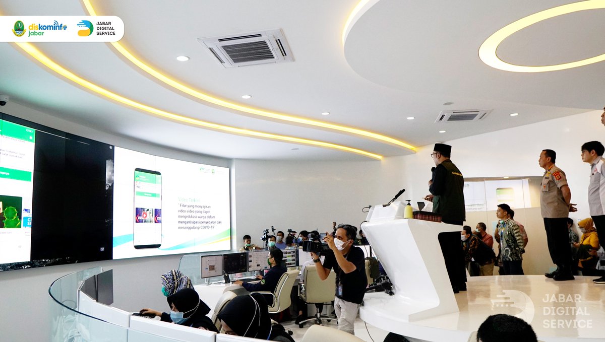 #Pikobar tersambung ke hotline selama 24 jam—wargi bisa hubungi kami utk tanya soal #COVID19 dan penanganannya di #Jabar! #JabarTanggapCovid19