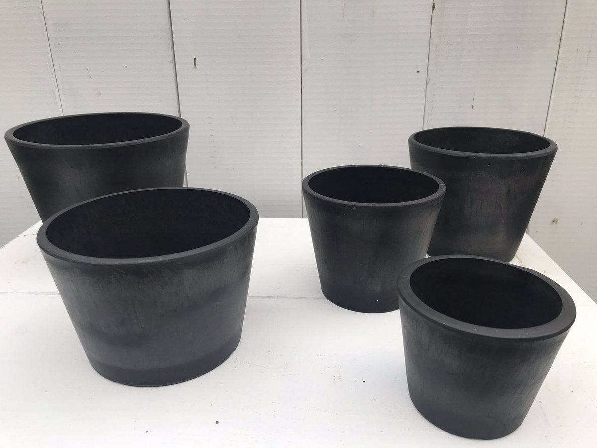 Clutch Furniture 黒プラ鉢 黒プラ皿が再入荷してきました アガベ 塊根植物 サボテンなどによくあうと思います ネットショッピングから購入可能 植木鉢 黒プラ鉢 植え替え 鉢 黒プラ皿 ソーサー アガベ 塊根植物 サボテン Clutch Furniture 黒プラ鉢 黒プラ皿が再入荷してきました アガベ 塊根植物 サボテンなどによくあうと思います ネットショッピングから購入可能 植木鉢 黒プラ鉢 植え替え 鉢 黒プラ皿 ソーサー アガベ 塊根植物 サボテン