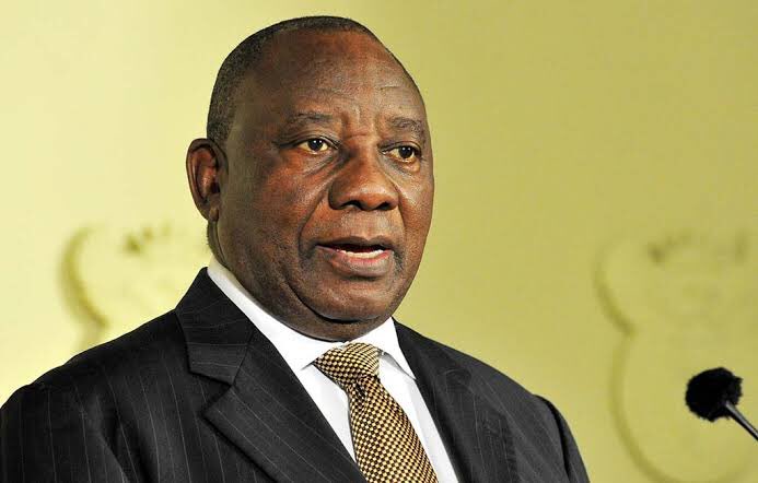 eNCA's tweet photo. #MyFellowSouthAfricans - President Cyril Ramaphosa will address the nation at 8pm tonight on the lockdown risk-adjusted strategy, following meetings with Cabinet and the national command council. Will be LIVE on #DStv403 and https://t.co/srSwp4H5Hm https://t.co/B14wT8MUR3