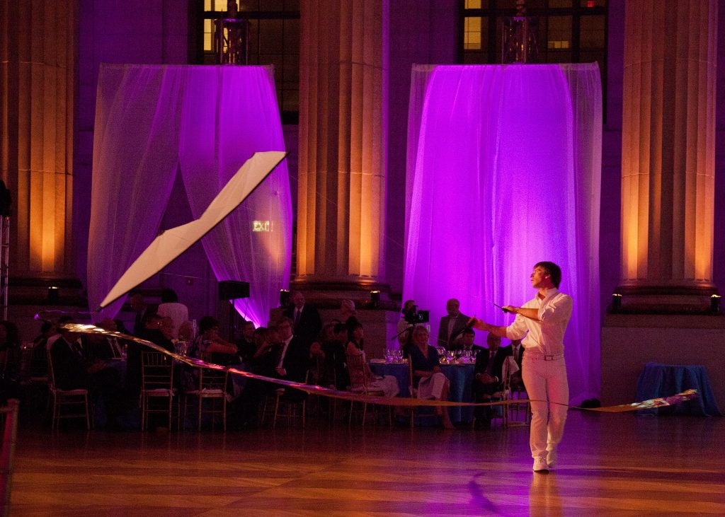 DublinKite's tweet photo. Indoor Kiting?!🪁Yes, believe it or not, kites can be flown #indoors! In fact, indoor #Kite kite flying and competitions are becoming more and more popular, with performers appearing on big shows like America’s Got Talent.

Indoor or Outdoor, what do you prefer? https://t.co/d49owzfrJT