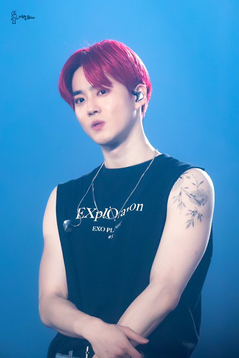 𝟏𝟗𝟏𝟐𝟑𝟎

비오는날엔 예쁜 준면이 꺼내보기💙🌧✨

#SUHO #수호 #スホ #金俊勉 #김준면