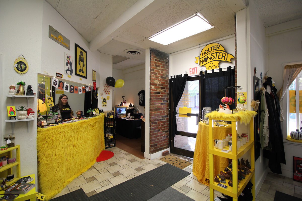 Monster__Market's tweet photo. Throwback Thursday to 2017— Monster Market's humble beginnings. This was the first pop-up, down on N. Main Street! #memphismonstermarket https://t.co/DGJ6Ap5LJ8