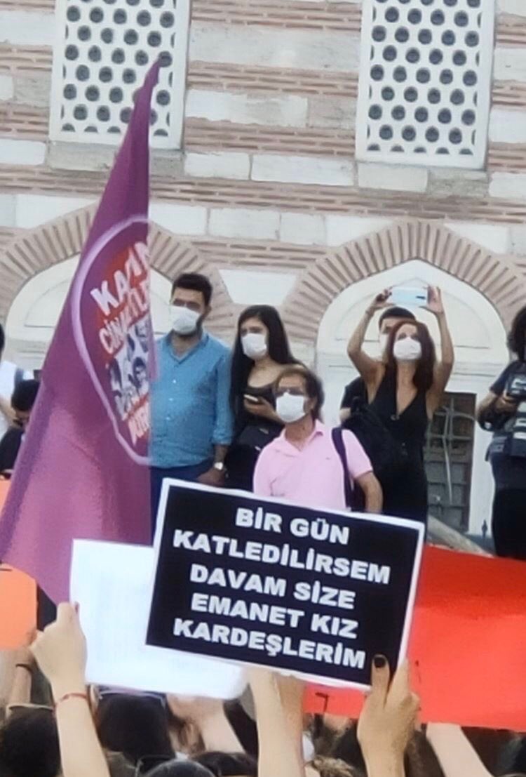 Kadına yönelik şiddet cezasız kalmasın!
6284'ü uygulayın!
#İstanbulSözleşmesiYaşatır