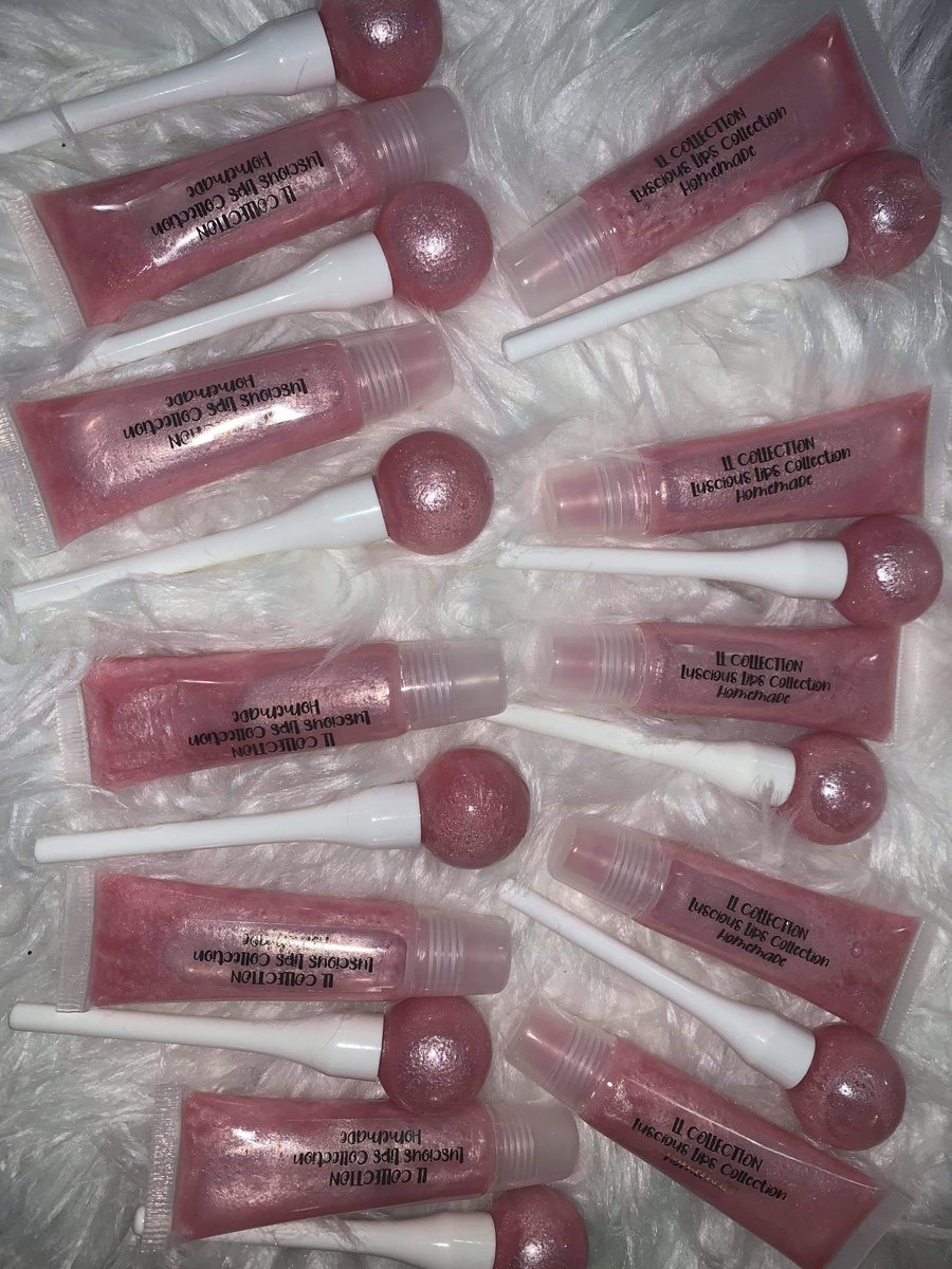 AkaijhaA's tweet photo. My lip gloss line is *POPPING* 
https://t.co/ACnMLmVABP https://t.co/3tqwovVFiz
