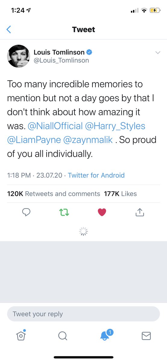 lwtxadidasx's tweet photo. Louis out here playing with our feelings like😭
#10YearsOf1D #10YearsOneOfDirection 
THANK YOU LOUIS
THANK YOU LIAM
THANK YOU NIALL https://t.co/NOqM2fUwWO