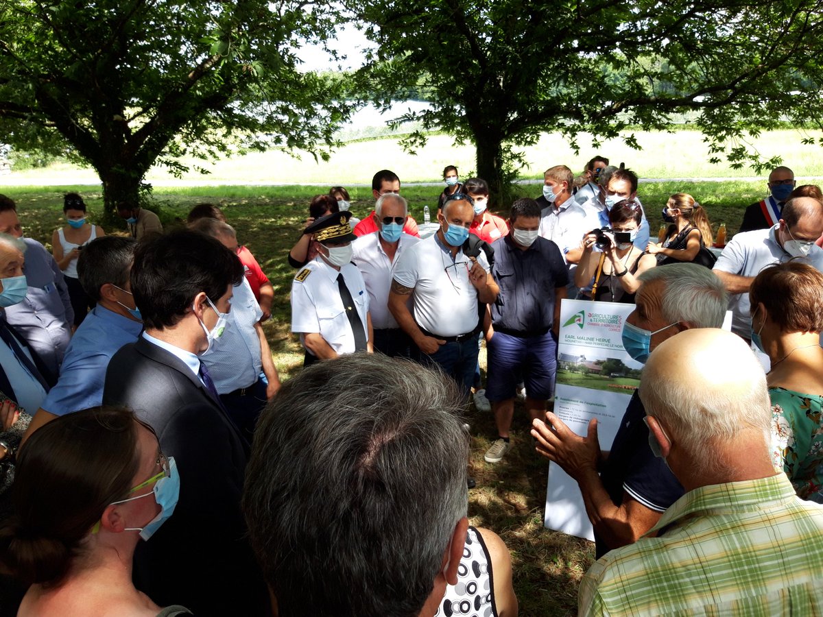 Présence de <a href="/J_Denormandie/">Julien Denormandie</a> <a href="/Agri_Gouv/">Ministère Agriculture et Souveraineté alimentaire</a> en #Correze pour visite de 2 exploitations #diversification &amp; présentation des enjeux de l'agriculture locale.