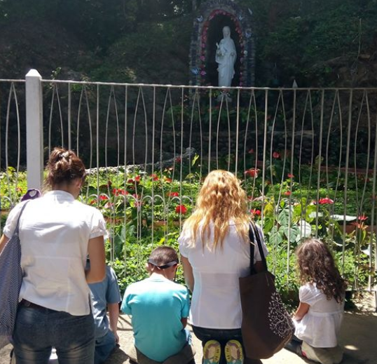 Betaniaorg's tweet photo. La oración abre la puerta a la esperanza”, ha dicho el papa. La   oración fue uno de los cuatro pilares fundamentales que propagó la sierva de   Dios María Esperanza de Bianchini junto con la meditación, la penitencia y la   Eucaristía https://t.co/VmZ5rRM6JM