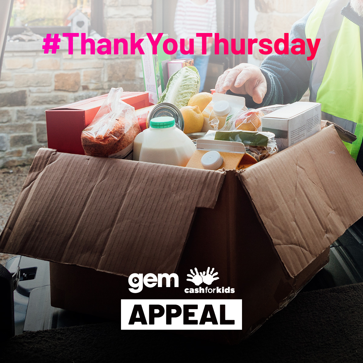 CashforKidsGem's tweet photo. Cash for Kids Appeal grants are continuing to help local families cover the essentials during this difficult time, from food to gas and electricity 👪

A huge #ThankYouThursday to everyone who's helping us keep going 🙏

https://t.co/nJl4hyOMpW https://t.co/sSwl7AJdXi