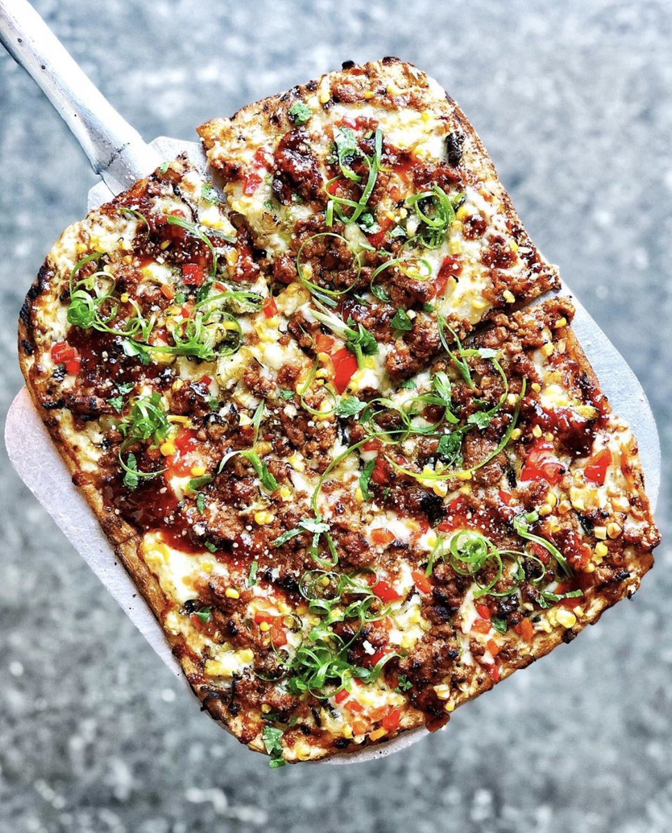 RhodyFoody's tweet photo. Kung Pao Pork Pizza at Avenue N 🍕🔥 #rhodyfoody https://t.co/Er9SEPwiX2