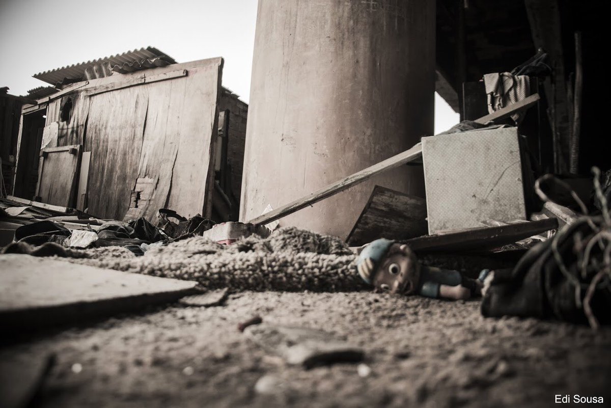 Edi_Disousa's tweet photo. Retrato das favelas de São Paulo. #photooftheday #photography #photodocumental @vozdacomunidade https://t.co/KgUg2umpXP